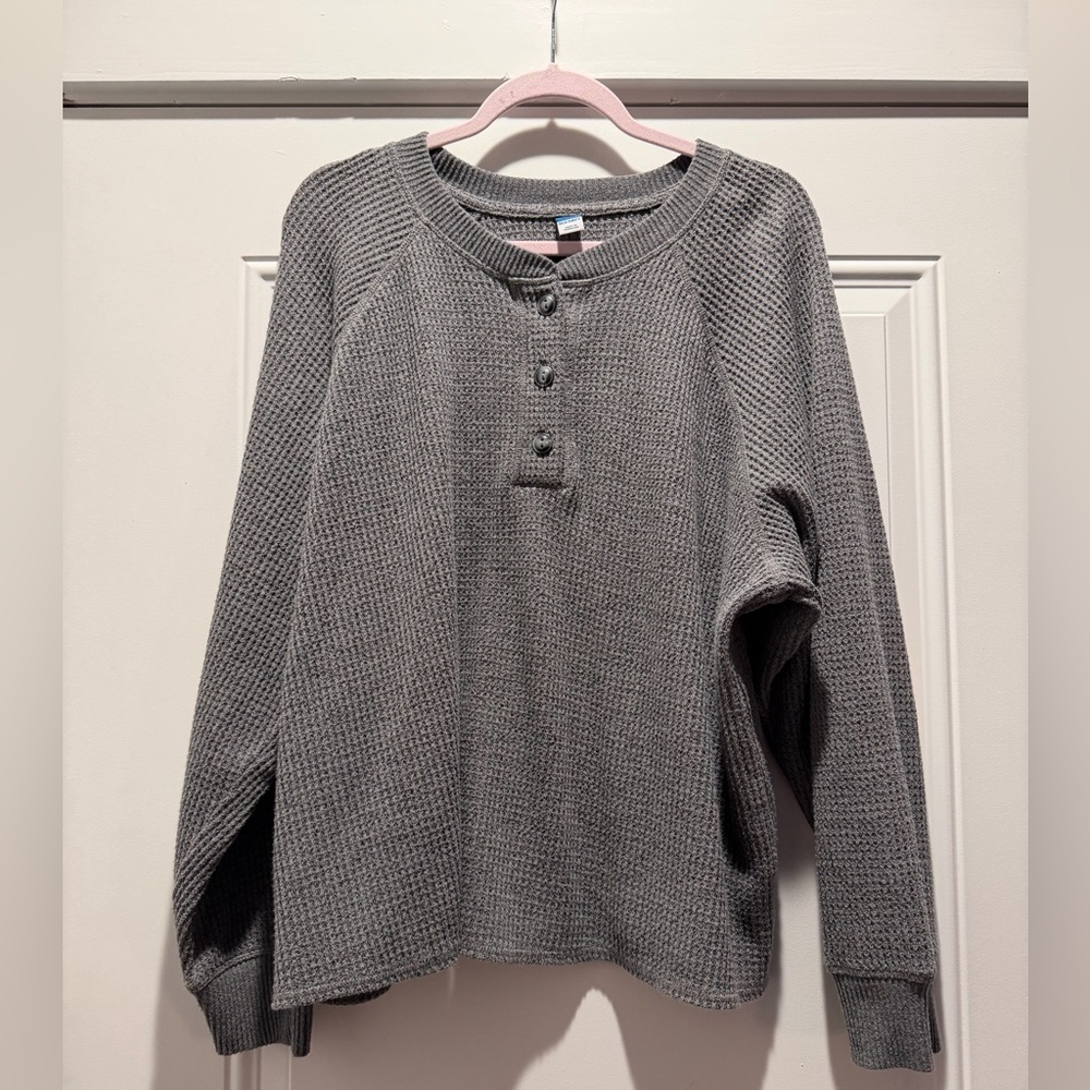 Old Navy Gray Women's Henley Waffle Knit Button Sweater